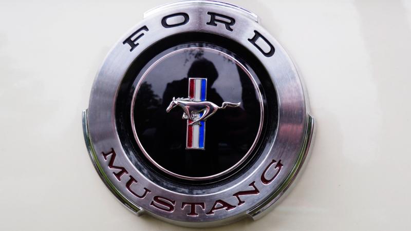 A Ford bemutatta legújabb Mustang modelljét, amely izgalmas újításokkal és lenyűgöző dizájnnal érkezett a piacra.