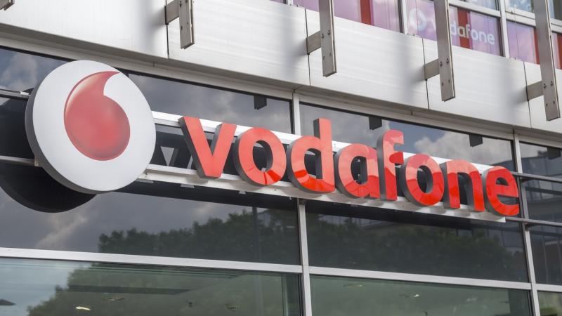 A Vodafone részvényei drámai zuhanásnak indultak.