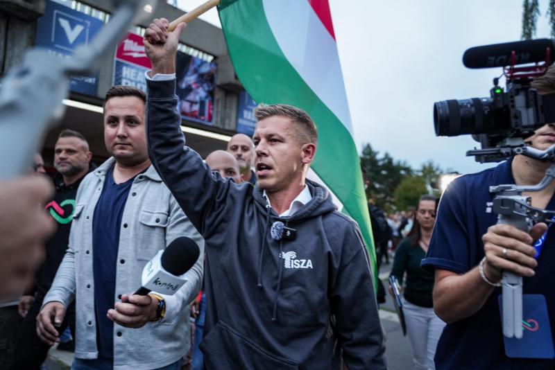 Magyar Péter: Fut, menekül a gyáva, a propagandától megfertőzött Index

A hazai médiavilágban egyre élesebb a határvonal a független tájékoztatás és a manipuláció között. Az Index, amely egykor a szabad véleménynyilvánítás szimbóluma volt, mostanra sajnos