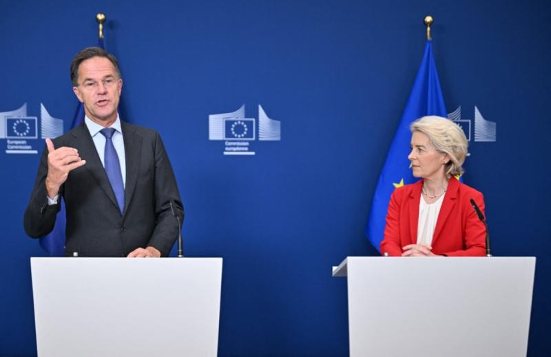 Ursula von der Leyen hangsúlyozta, hogy Európának sürgősen egyértelmű és egységes választ kell adnia az orosz drónok incidenes megjelenésére. Az ilyen eseményekre adott reakciónknak határozottnak és összetartónak kell lennie.