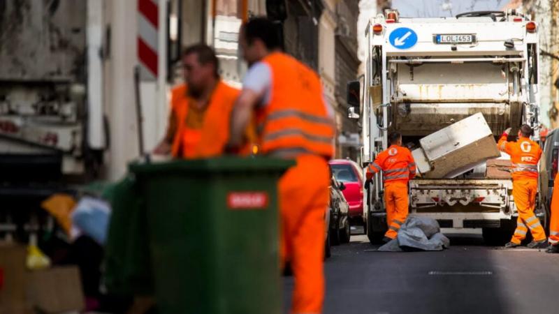 Energiaügyi Minisztérium: a szemétszállítás terén nem várhatóak változások, minden a megszokott kerékvágásban folytatódik.